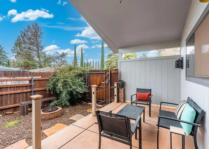 Modern Cowboy Retreat | Hot Tub | Saloon | Pets Sedona
