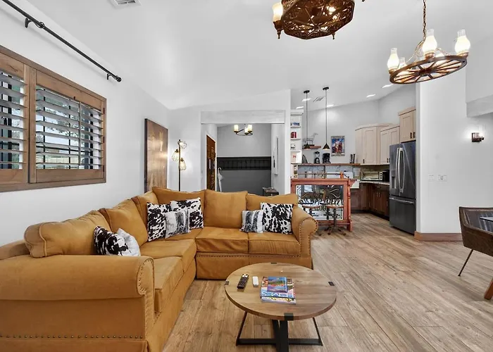 Holiday home Modern Cowboy Retreat | Hot Tub | Saloon | Pets Sedona