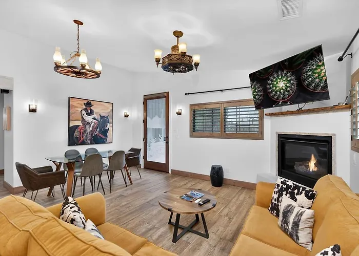 Holiday home Modern Cowboy Retreat | Hot Tub | Saloon | Pets